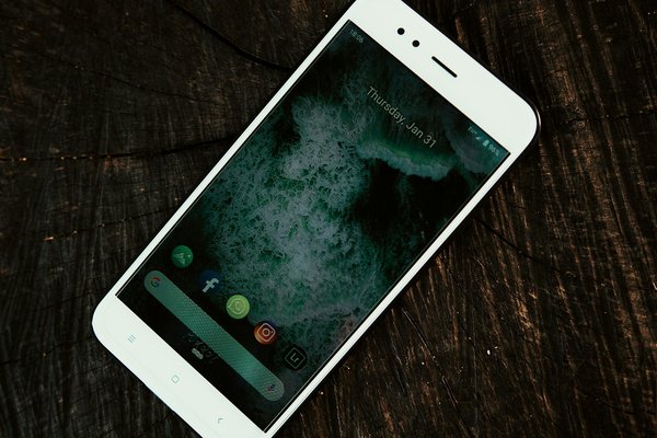 Comment les entreprises peuvent-elles optimiser la performance de leurs applications web en utilisant un CDN ?